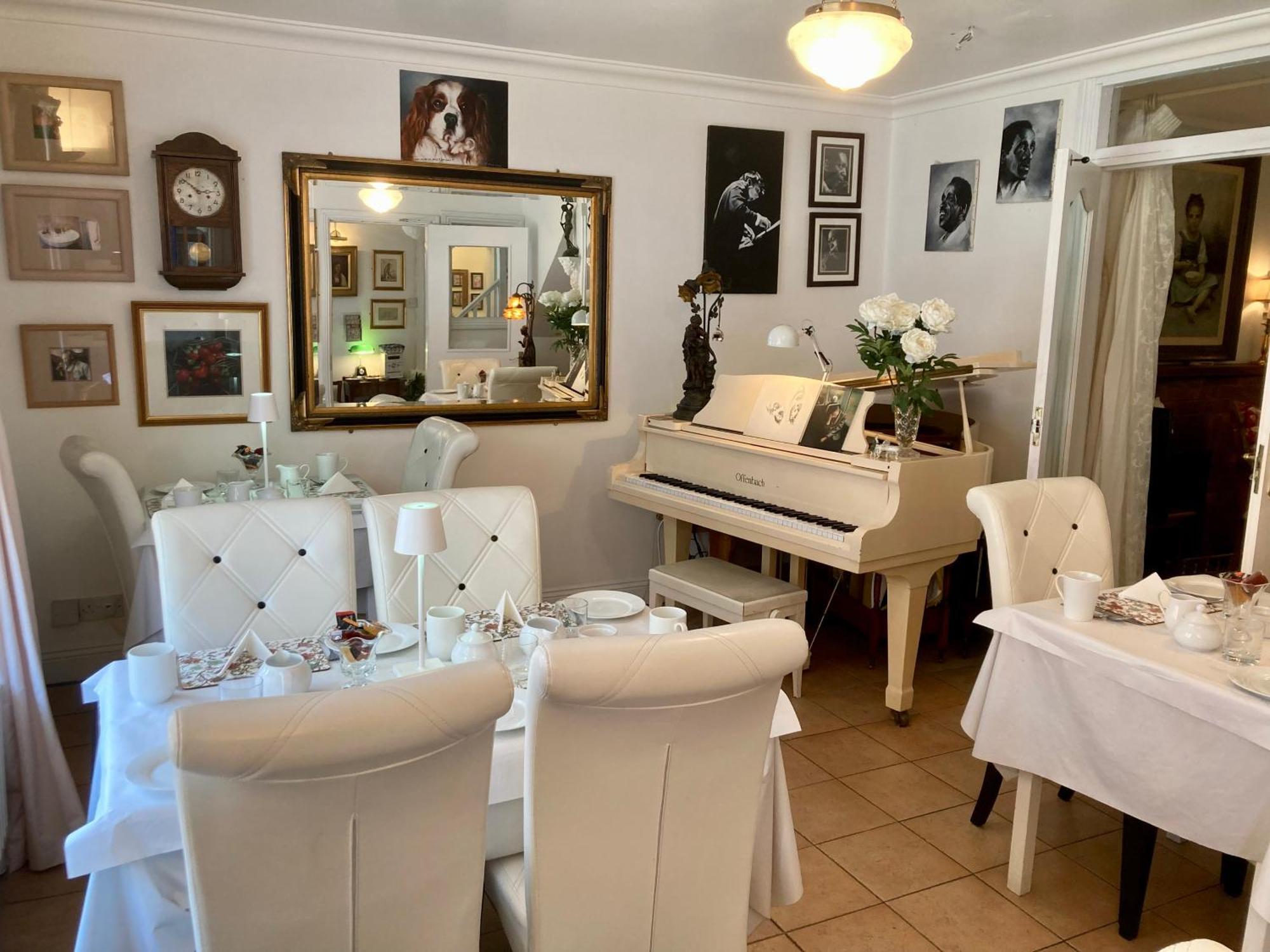 The Gallery B&B, The Glen, Kinsale ,County Cork Екстер'єр фото